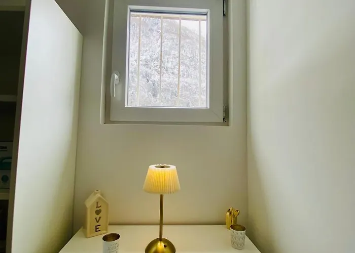 4 Personnes - Cosy à La Montagne